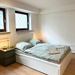New Studio, Central & Quiet