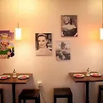 Easy Palace Station Hotel