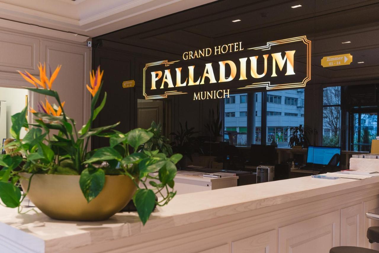Grand Palladium Hotel