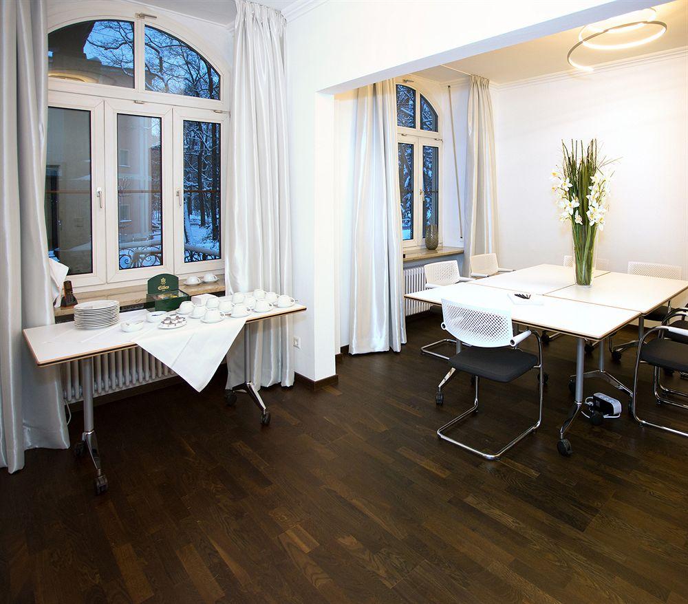 Exquisit 4* Munich