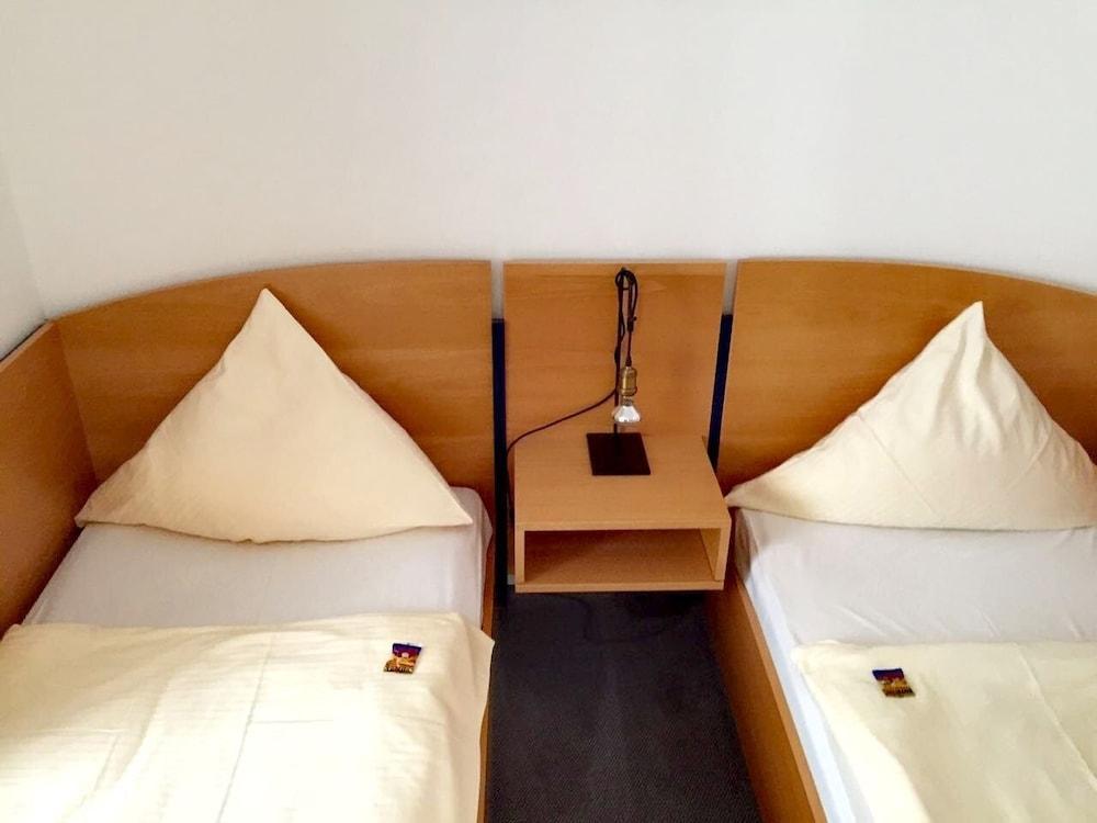 Altschwabing - Boutique 3* Munich