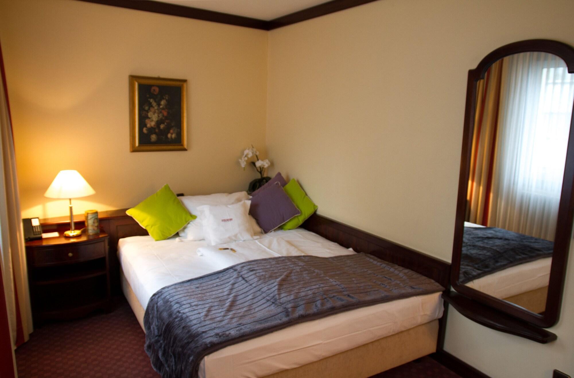 Exquisit Hotel Munich