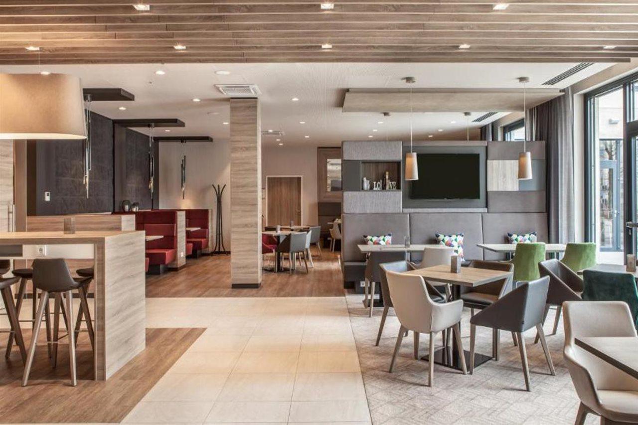 Hotel - East, An Ihg