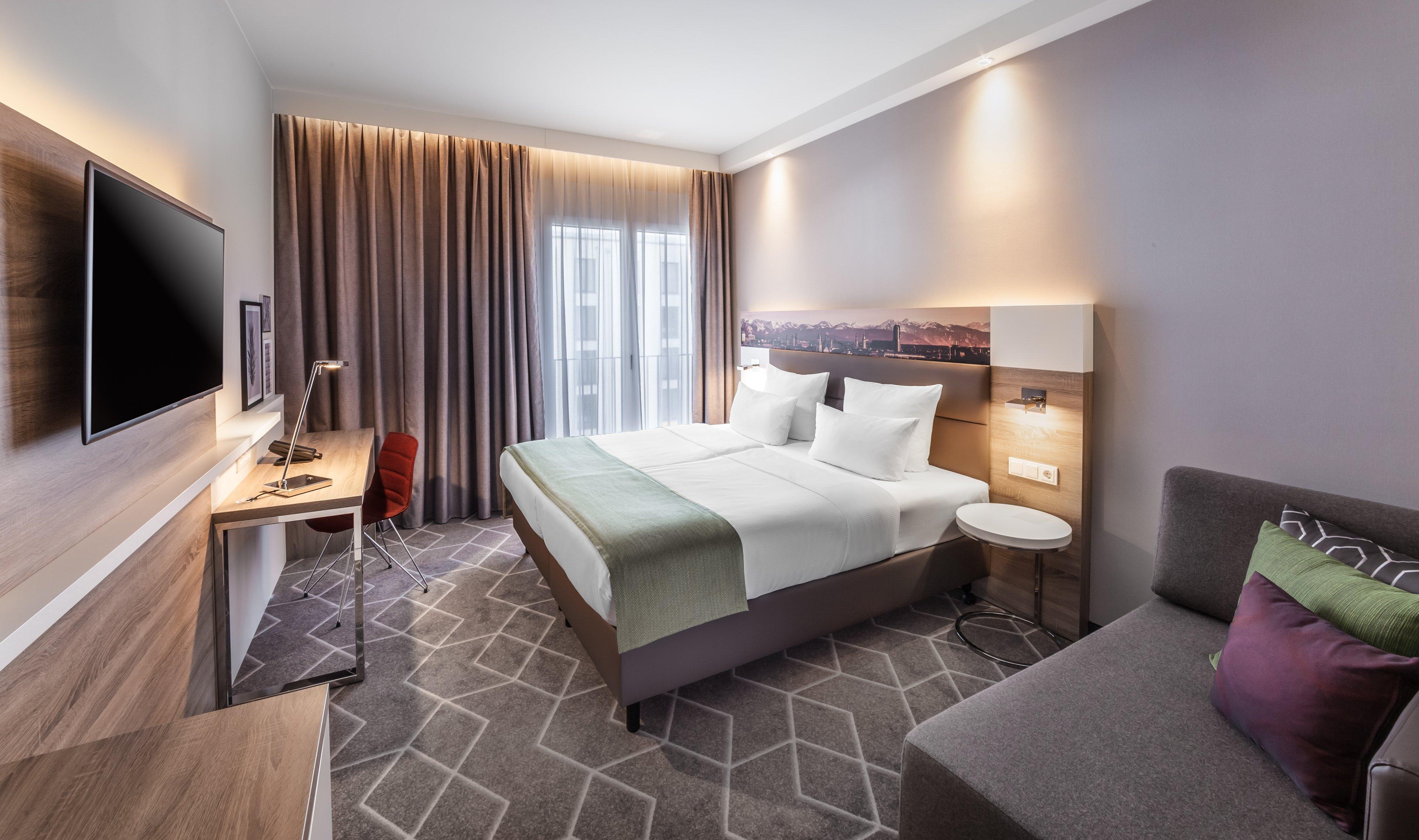 Hotel - East, An Ihg