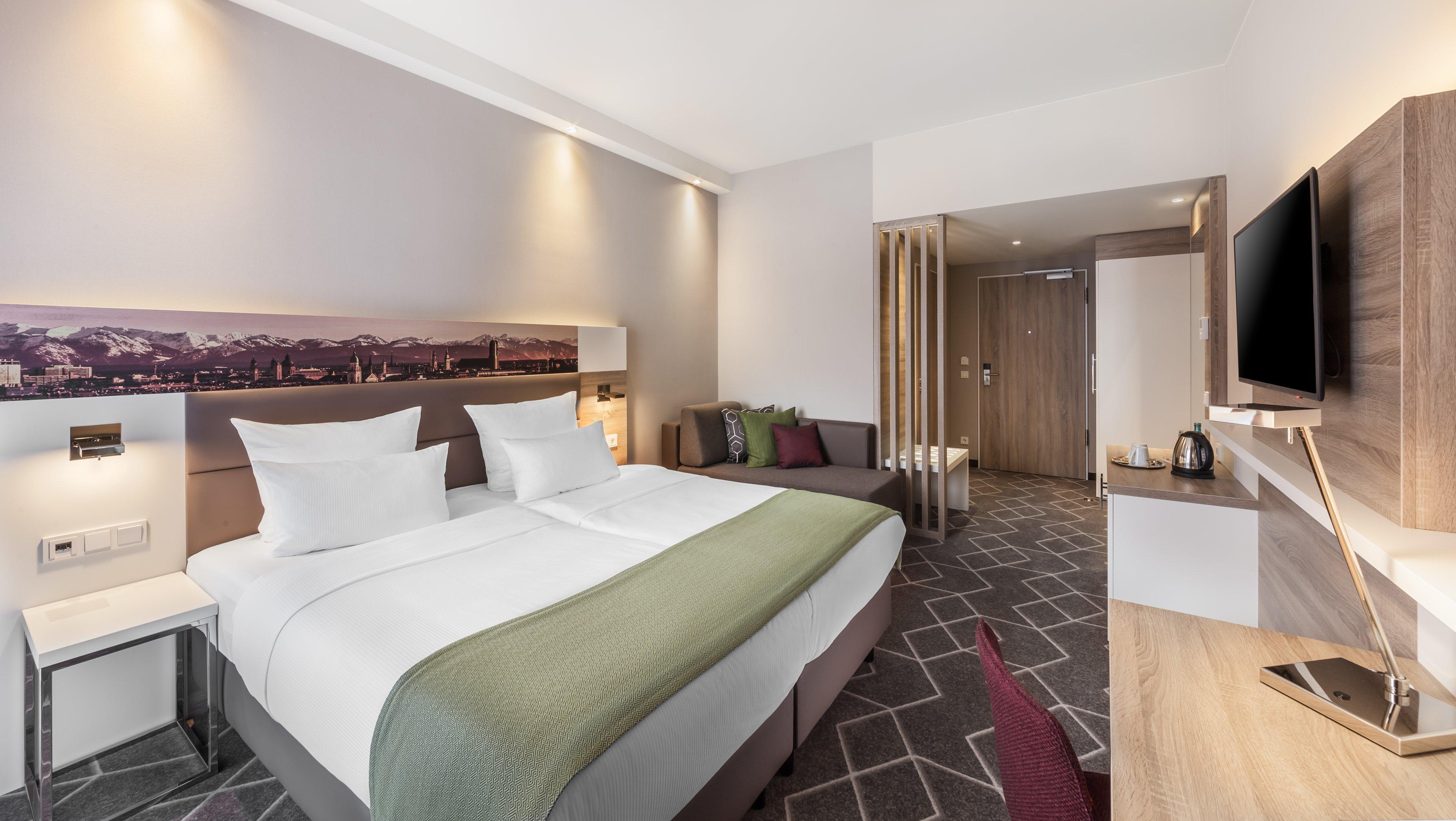 - East, An Ihg 4*