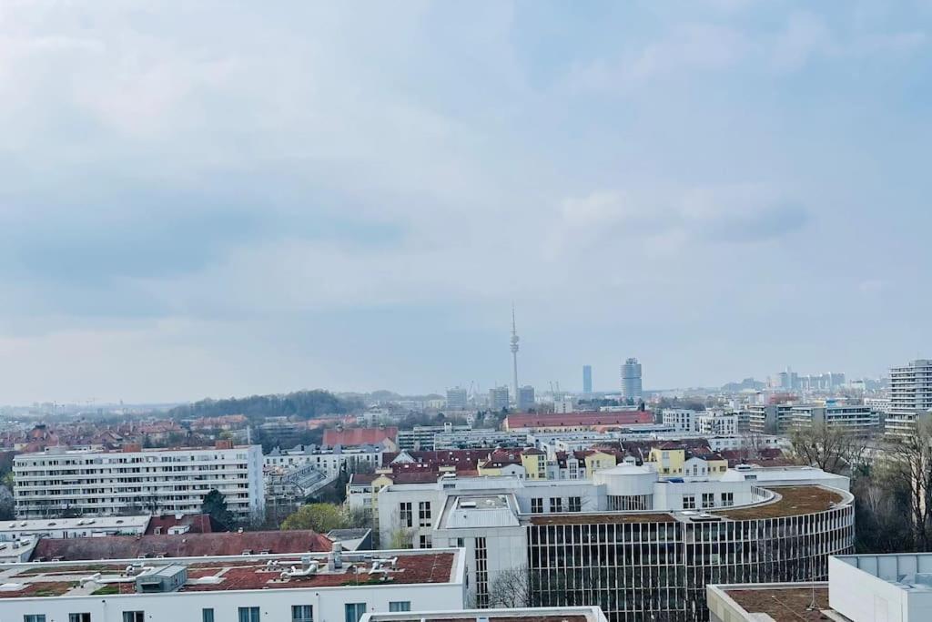 Sunrise Fuer 2-3 Personen Munich