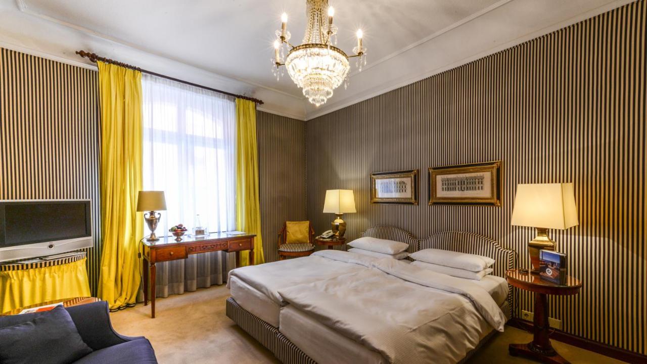 Opera Hotel 4*