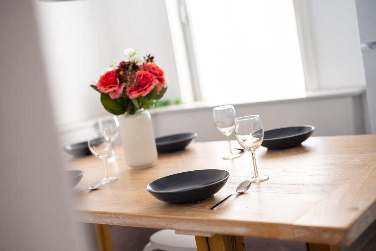 2 Bedroom Floor Direct On Marienplatz Apartment Munich
