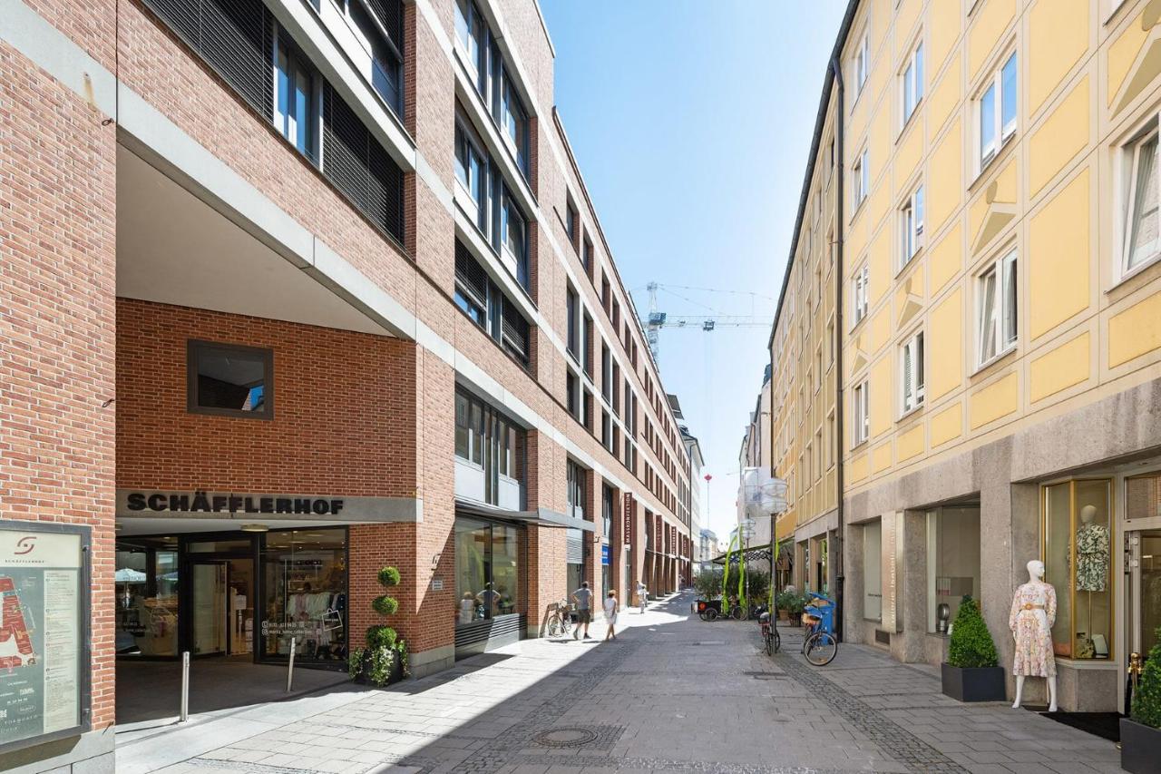 2 Bedroom Floor Direct On Marienplatz Apartment
