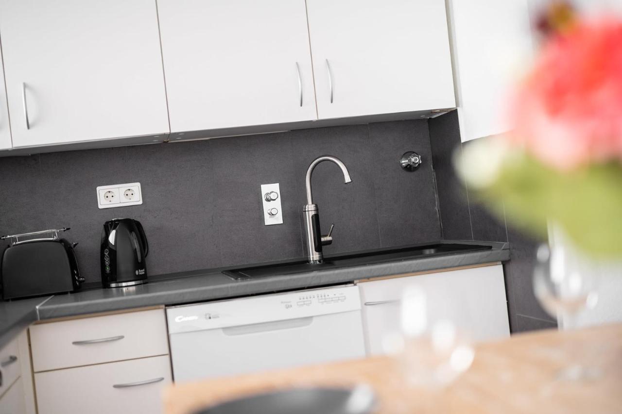 2 Bedroom Floor Direct On Marienplatz Apartment