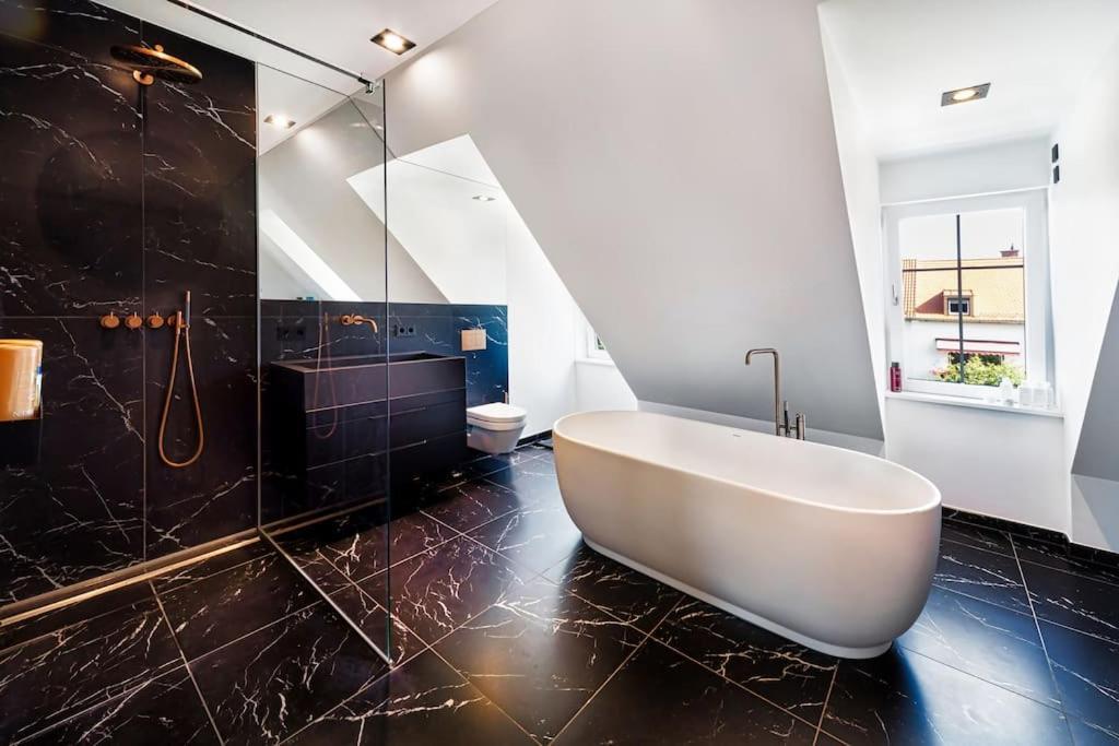 Highlight Penthouse Mit Rund 160 M2 Apartment *