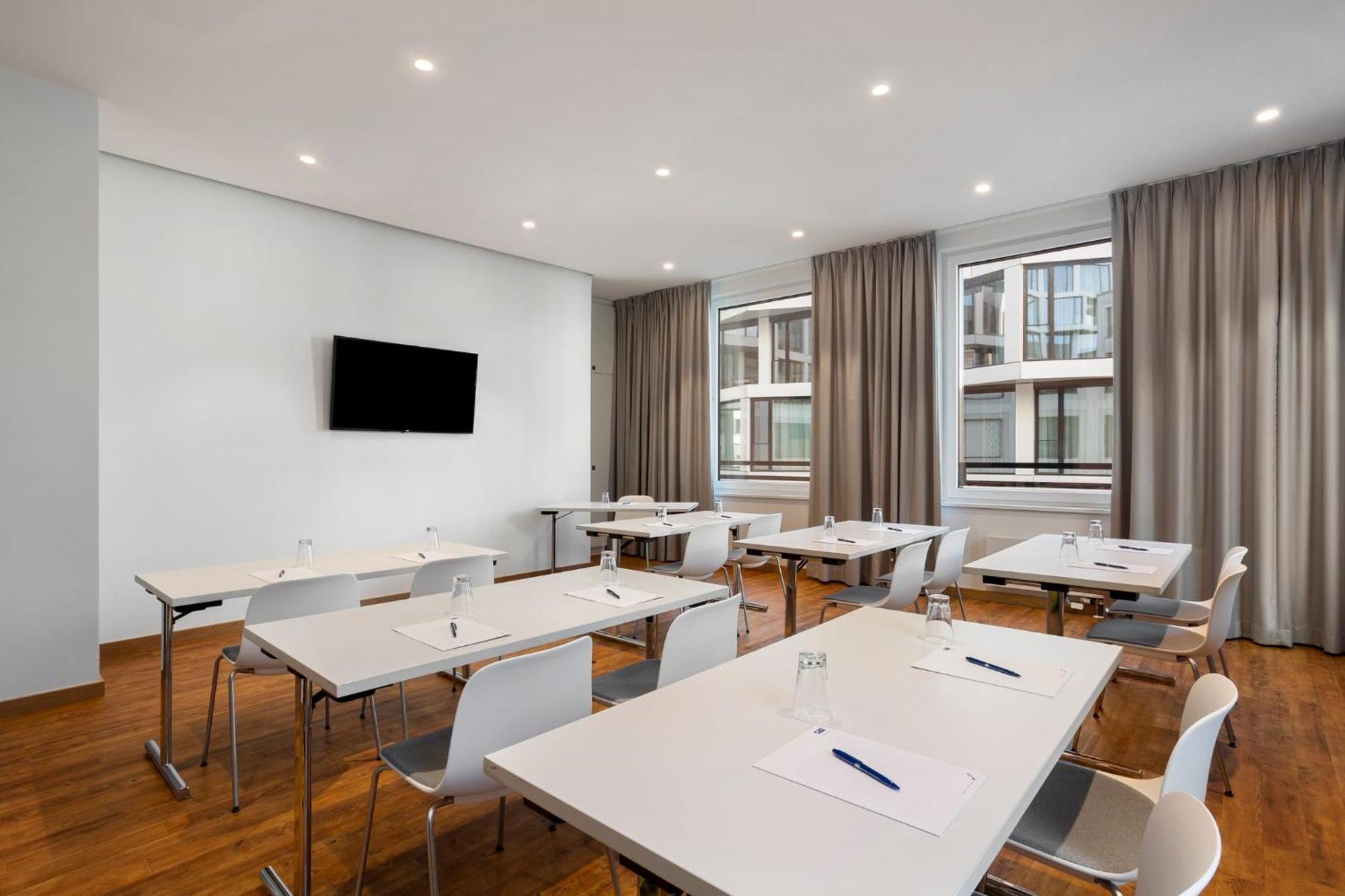 Holiday Inn Express Munich City West By Ihg