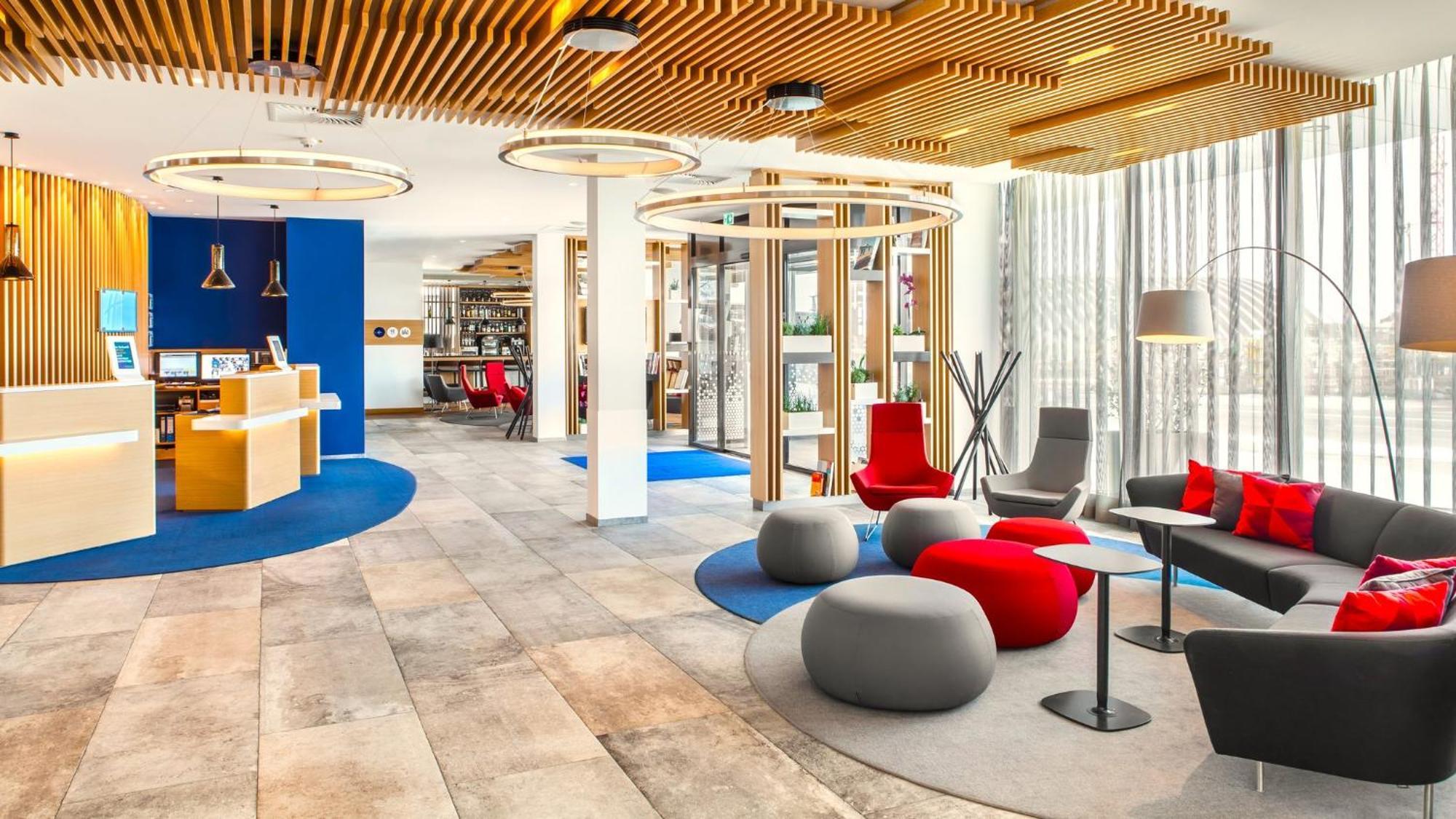 Holiday Inn Express Munich City West By Ihg Hotel 3*