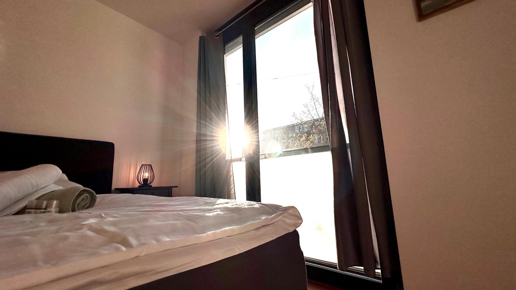 Beefree Connect-metro-shops-freeparking Apartment