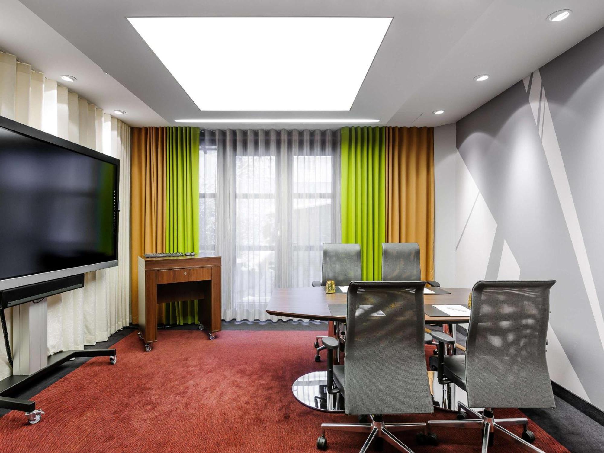 Hotel Mercure City Center 4*
