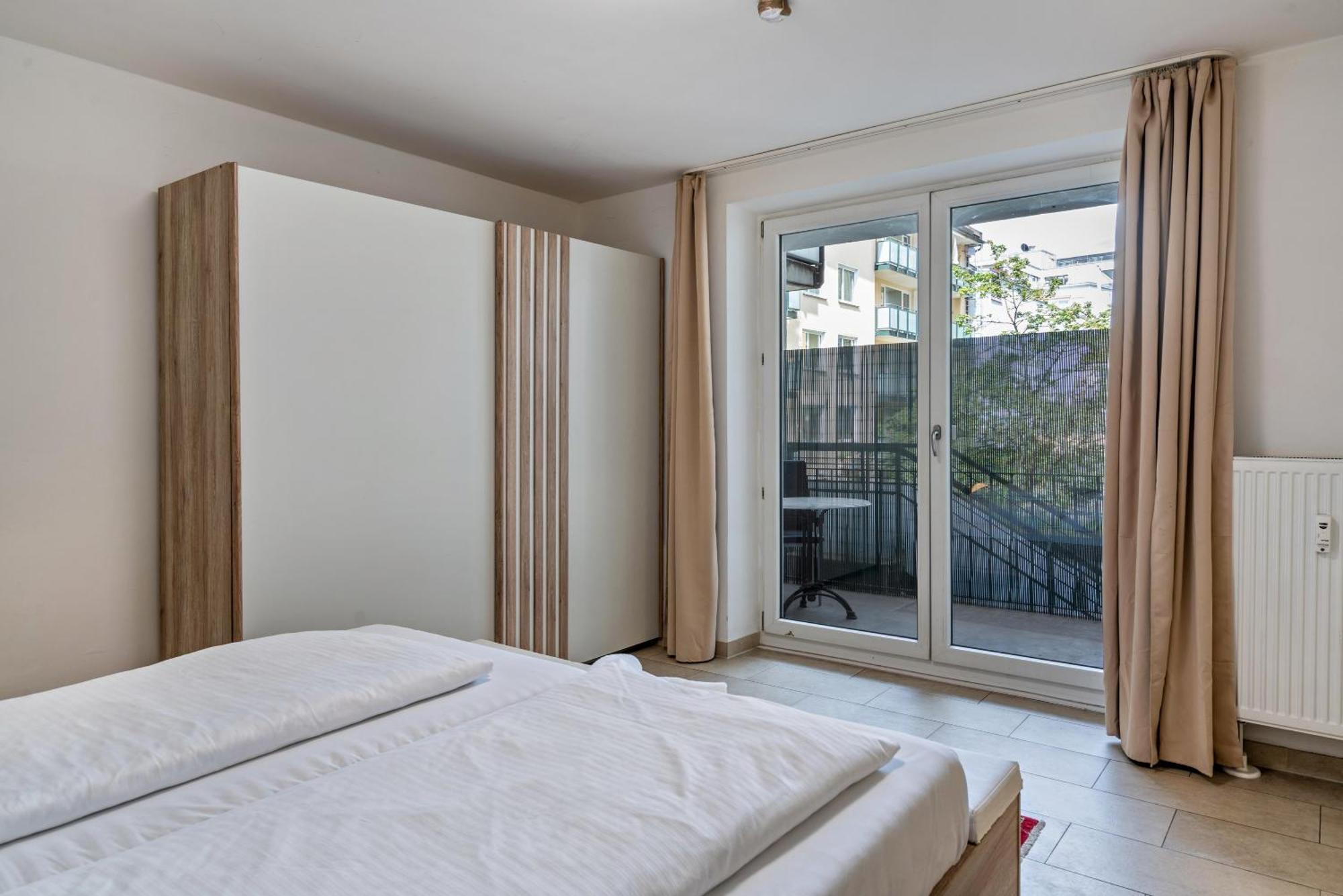 Aldars 2 Apartment