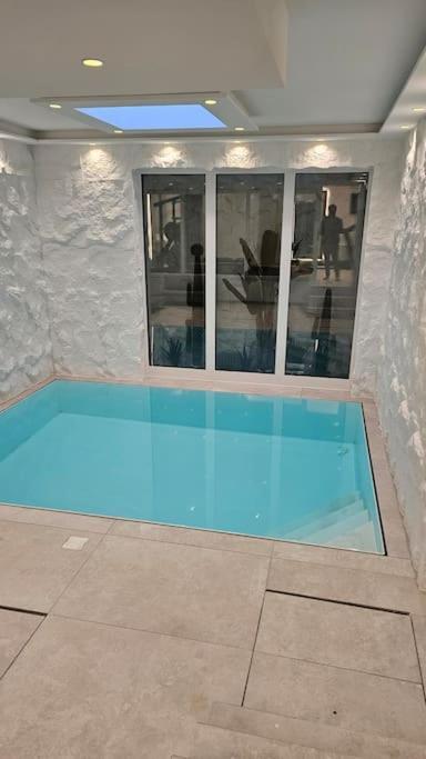 Ug Neubau City - Pool, Gym, Zweites Bad Extra Buchbar Apartment *