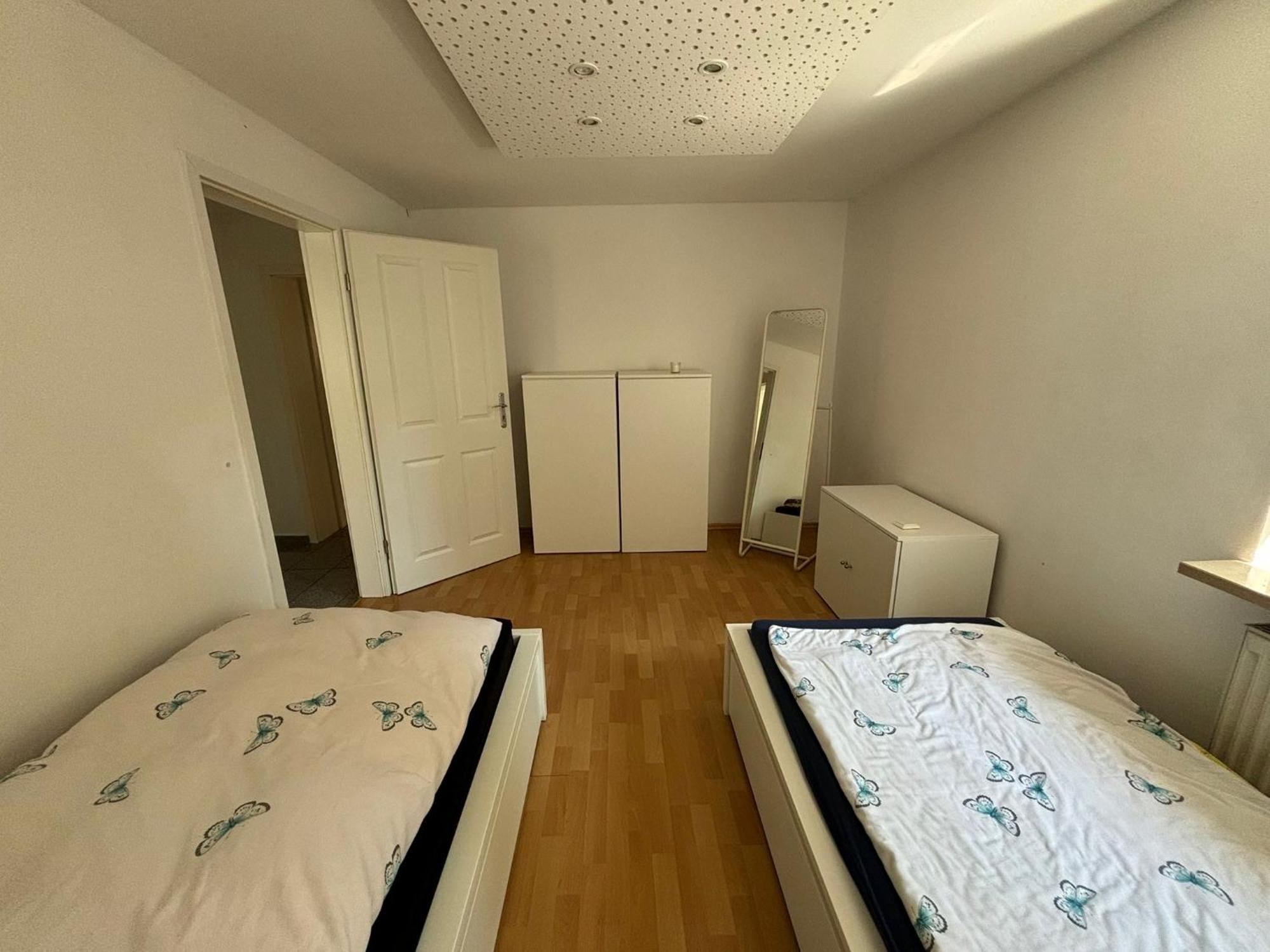 Erdgeschosswohnung Neben Schloss Blutenburg Mit Privatem Garten *