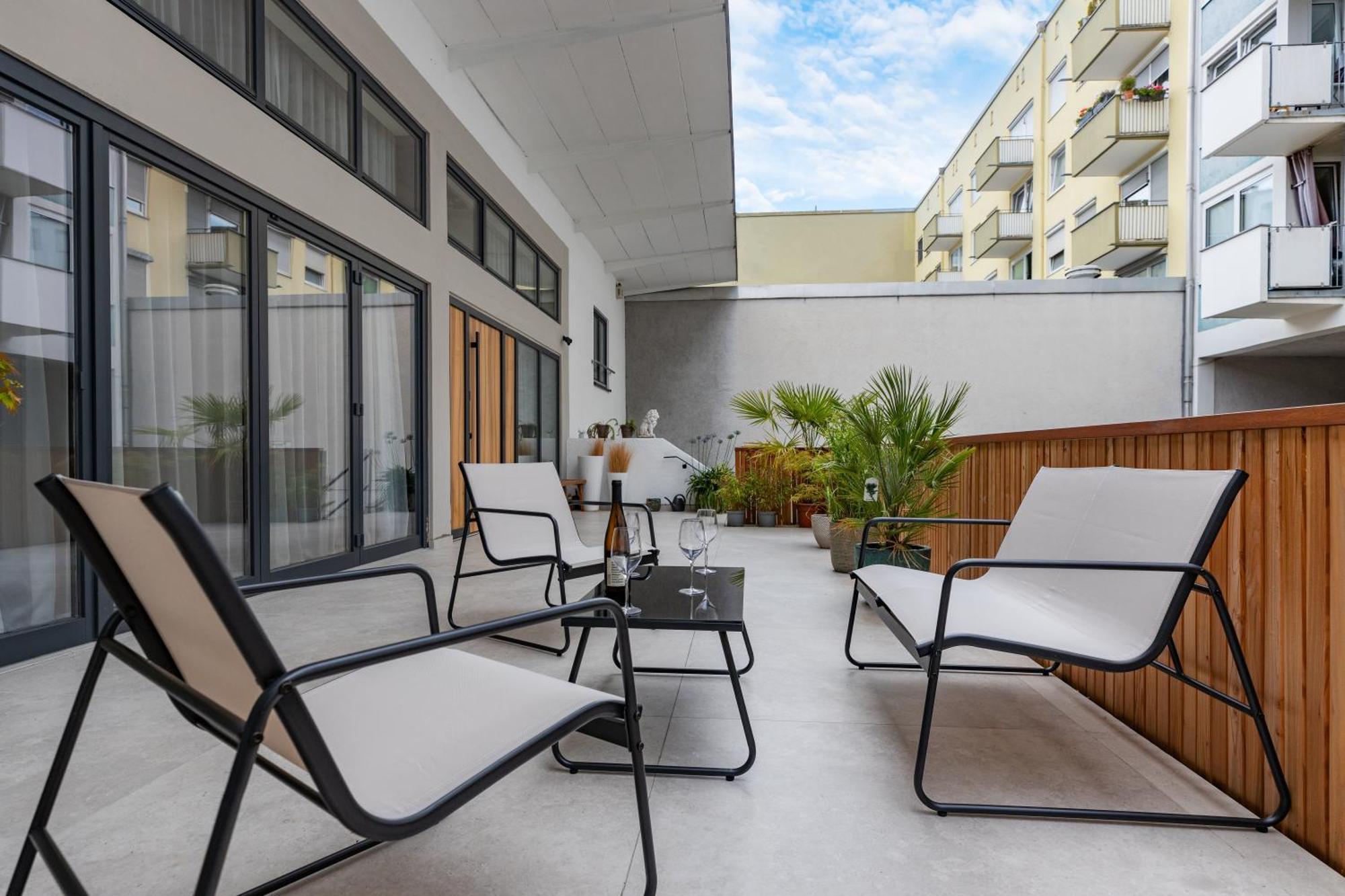 Apartment El Patio Munich