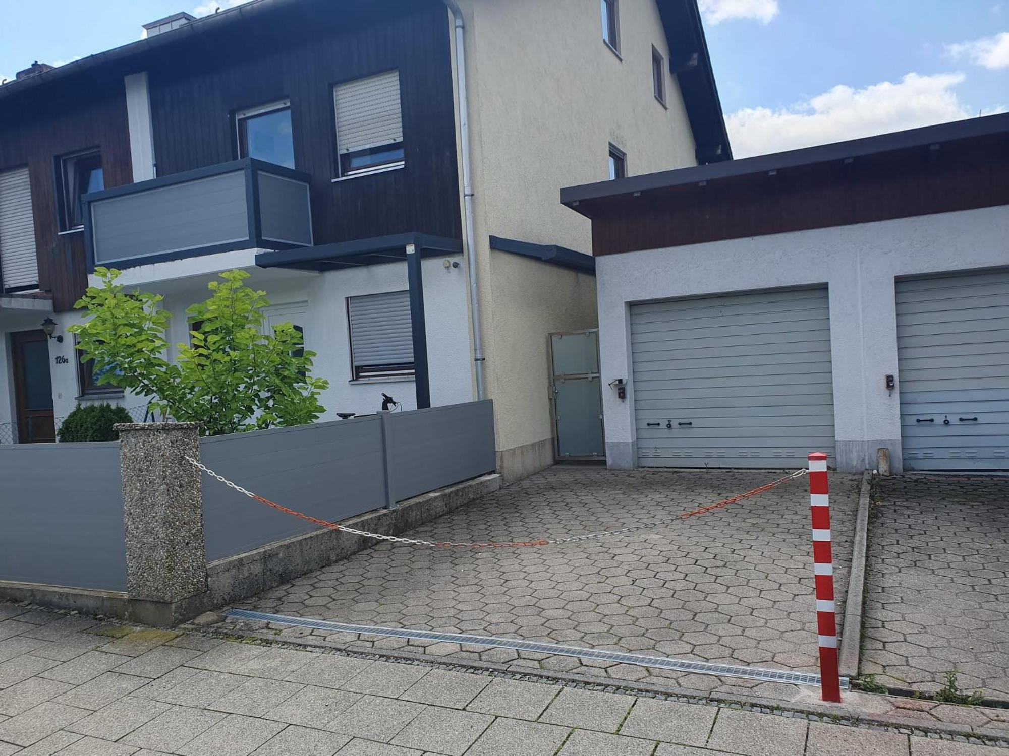 Apartment 80m2 Garten-duplexwohnung In Altperlach *