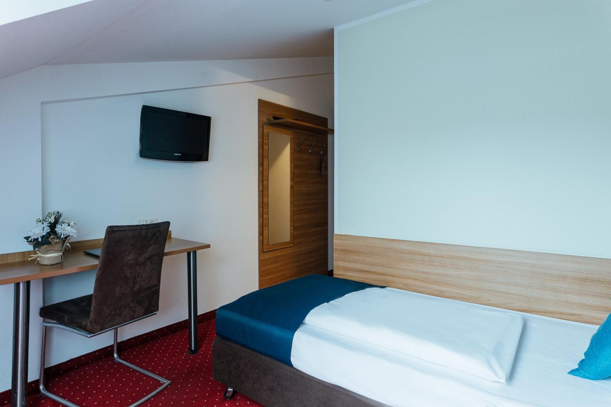 Hotel Andra 3*
