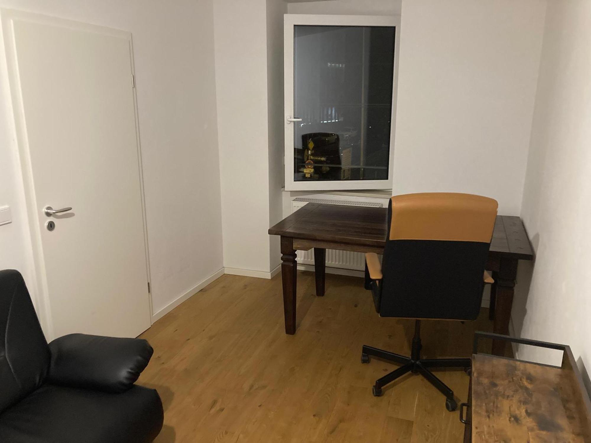 Zentrales Zimmer, Naehe Oktoberfest, Bett Und Schlafcouch Apartment *