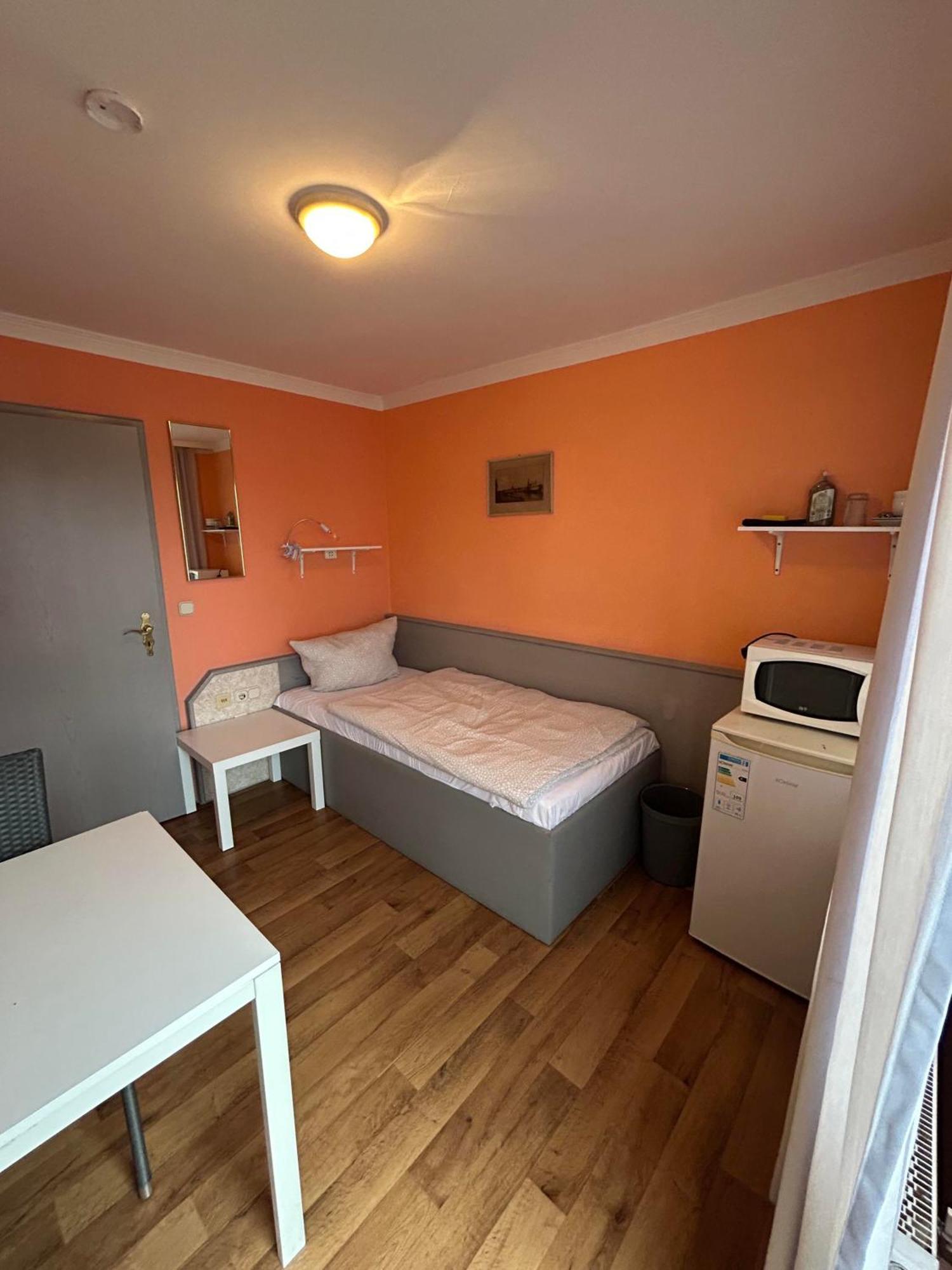 Budget Munich-aubing * Munich