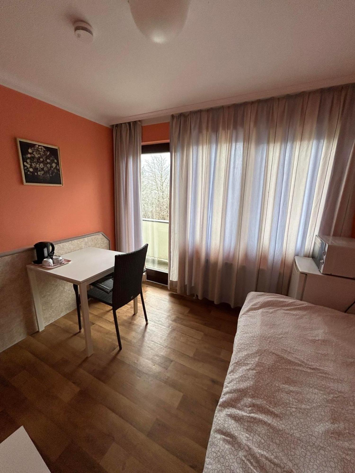 Budget Munich-aubing * Munich