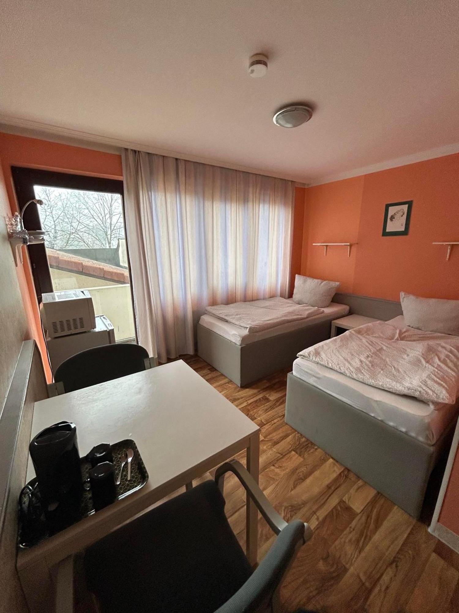 Budget Munich-aubing Hostel Munich
