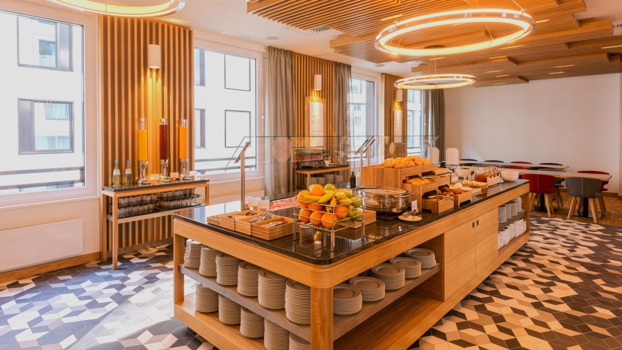 Holiday Inn Express Munich City West By Ihg 3* Munich