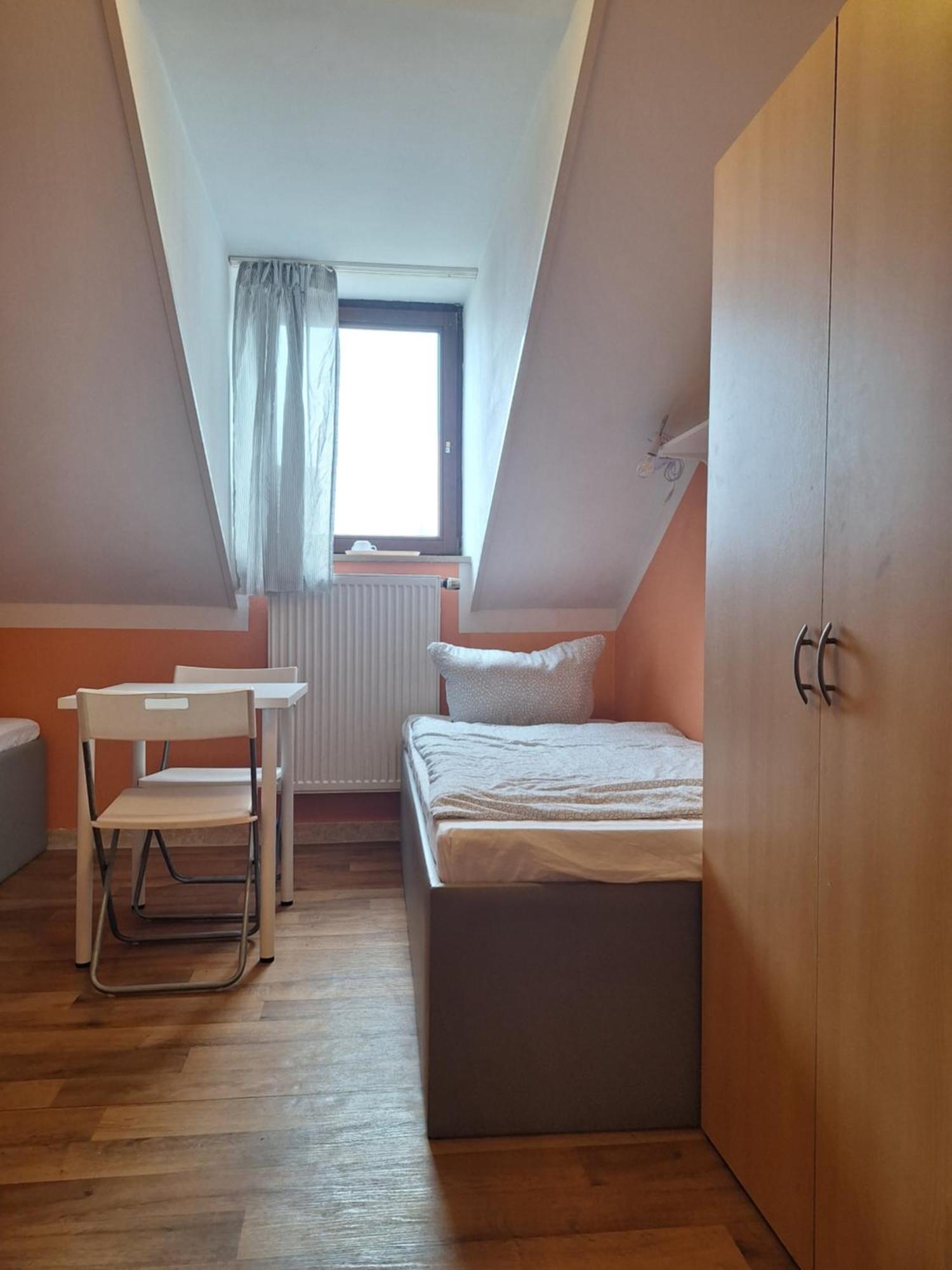 Hostel Budget Munich-aubing Munich