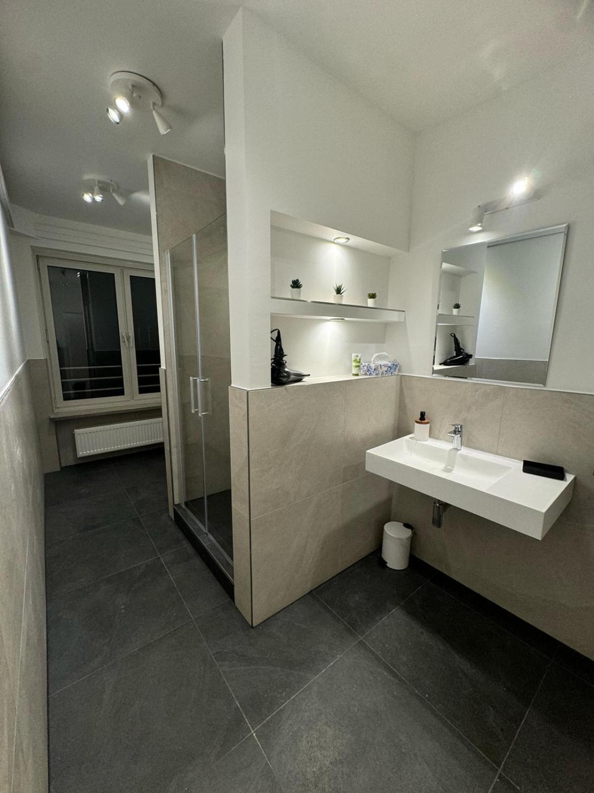 Apartamento Place Direkt Am Karlsplatz - Stachus 70 Qm Mit 2 Schlafzimmer Mila *