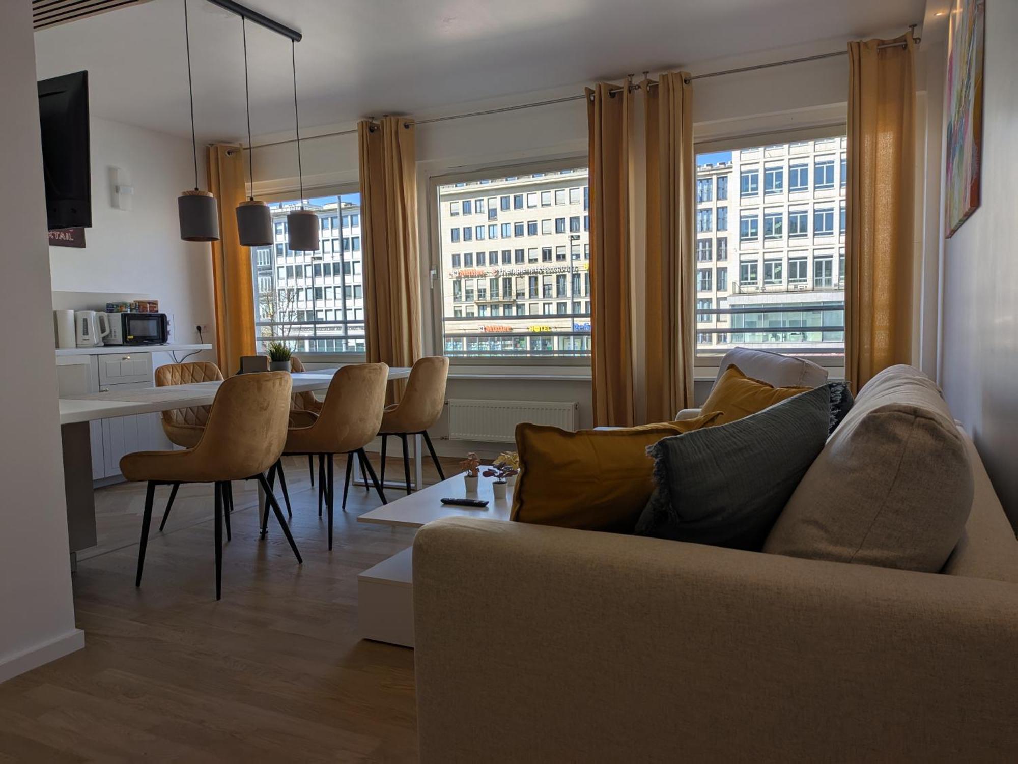 Place Direkt Am Karlsplatz - Stachus 70 Qm Mit 2 Schlafzimmer Mila Munique