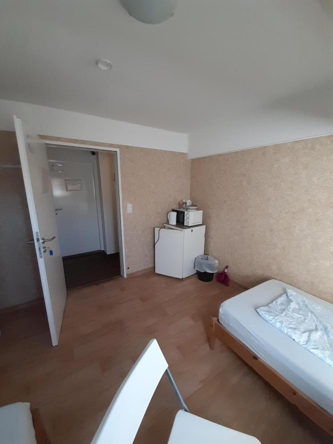 Hostel Budget Allach & Eve 168