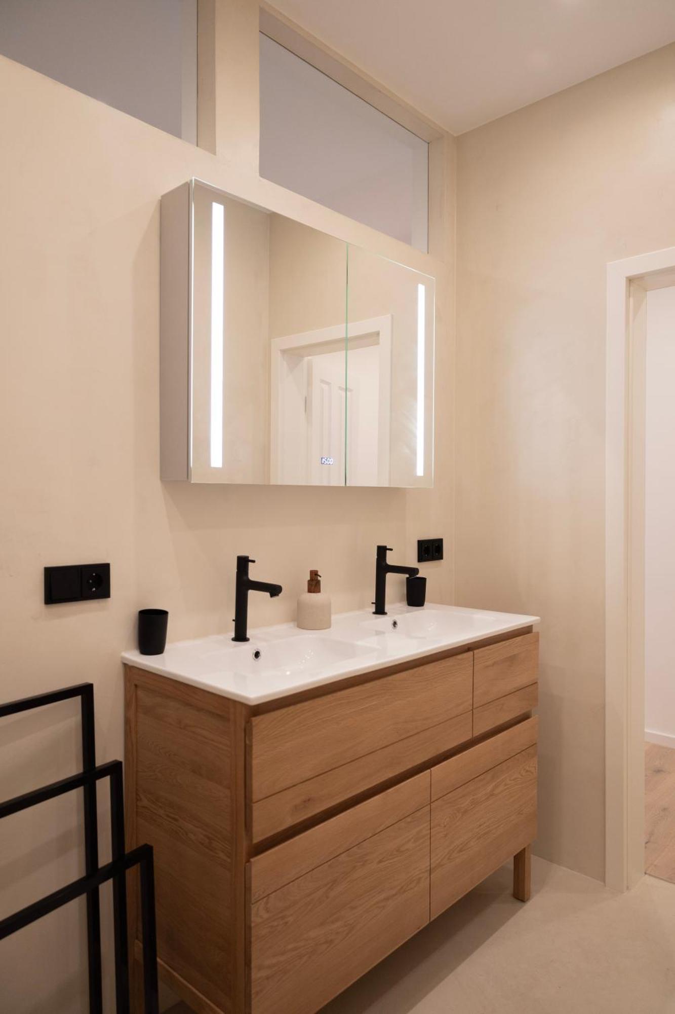 Apartment Eleganz Im Herzen Von Schwabing *