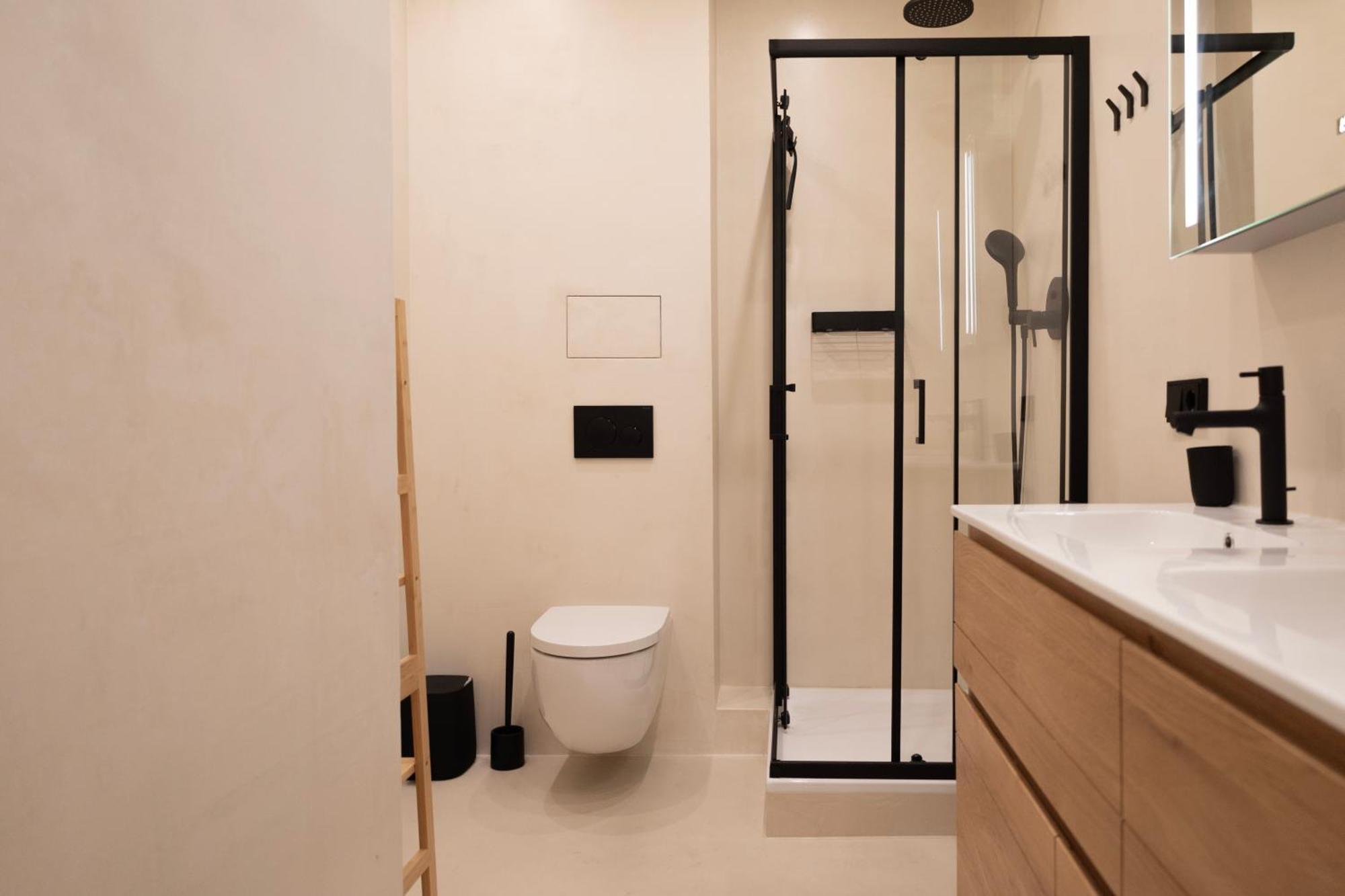 Apartment Eleganz Im Herzen Von Schwabing Munich