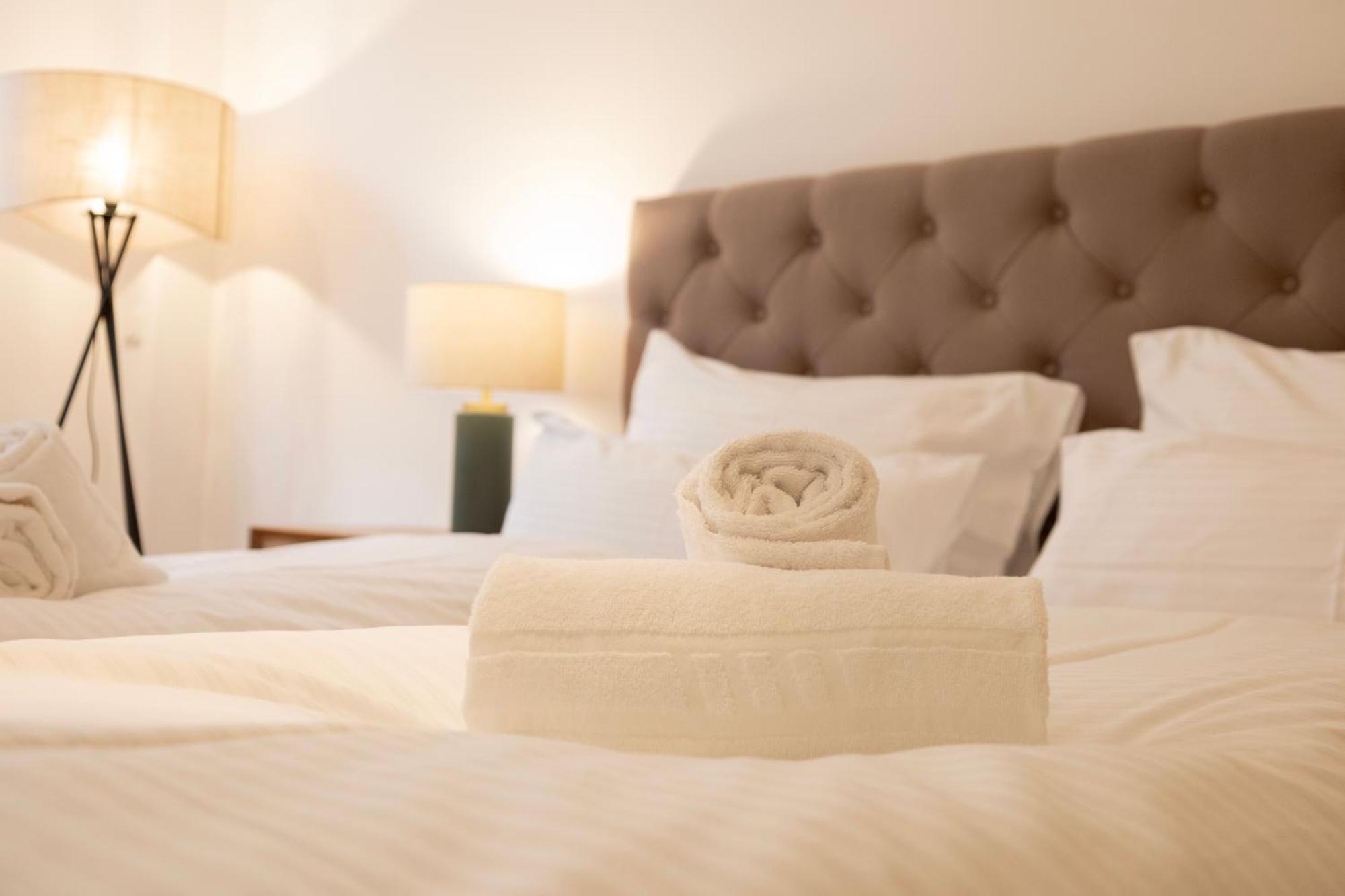 Apartment Eleganz Im Herzen Von Schwabing Munich