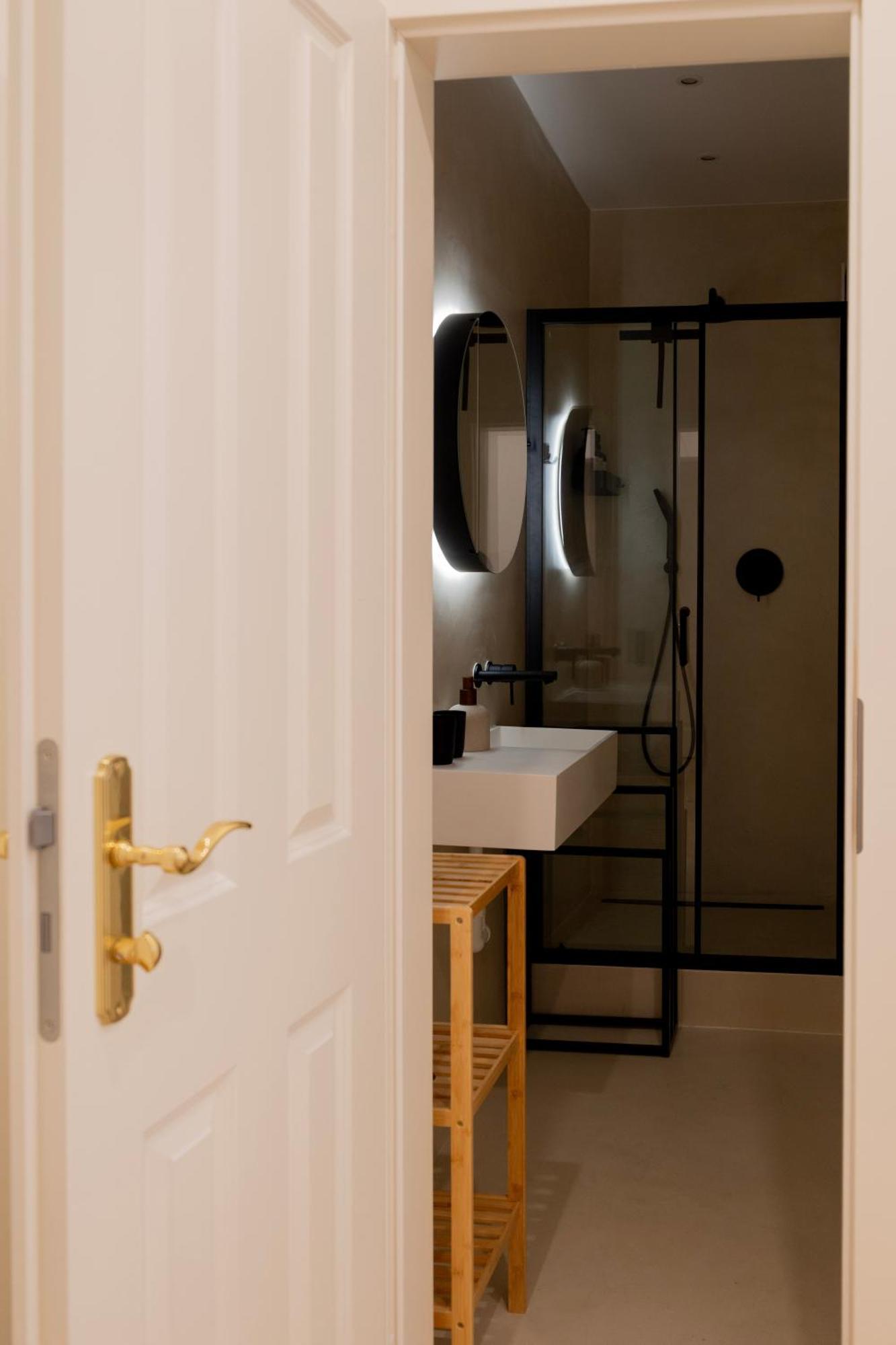 Apartment Eleganz Im Herzen Von Schwabing *