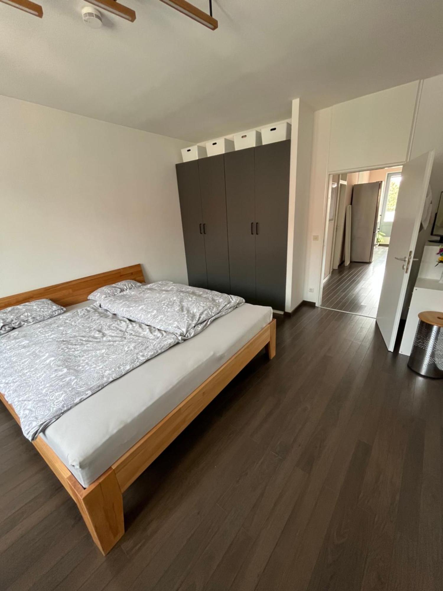 City-apartment With Private Rooftop Terrace Munique