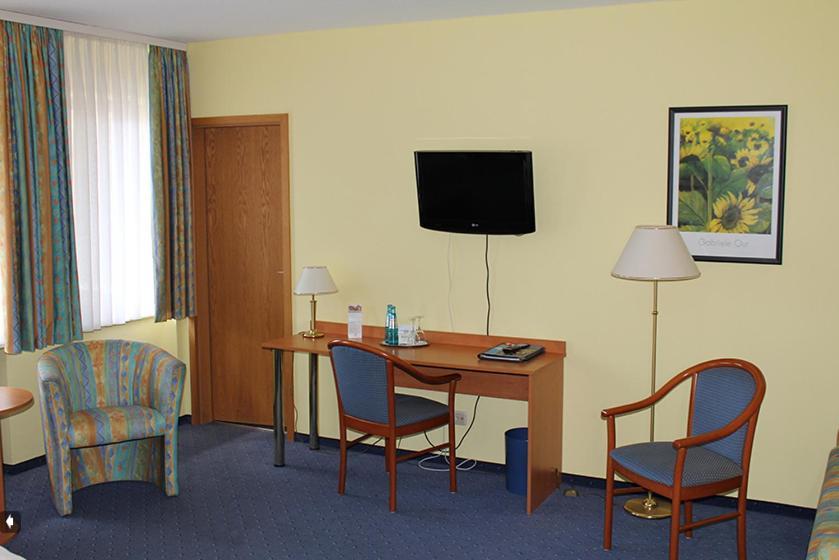 Aurora Garni Hotel 3*