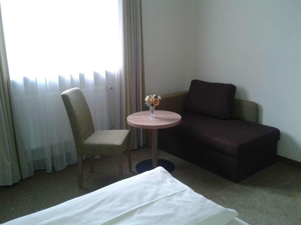 Jedermann 3* Munich