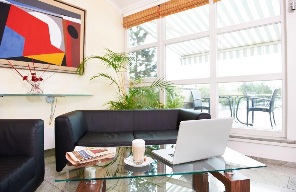 Leonardo City West Hotel 4*