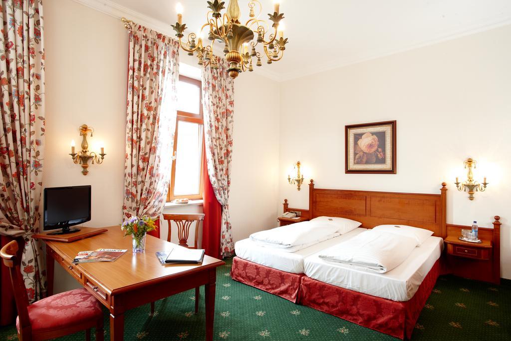 Gruenwald 3* Munich