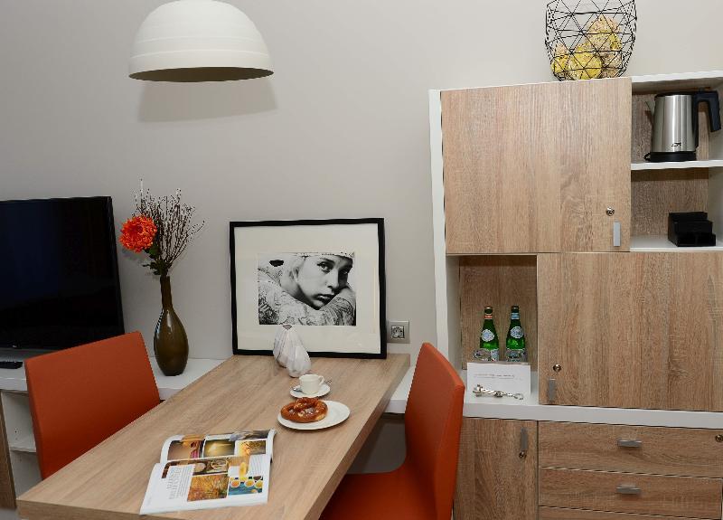 Frederics Schwabing 4*