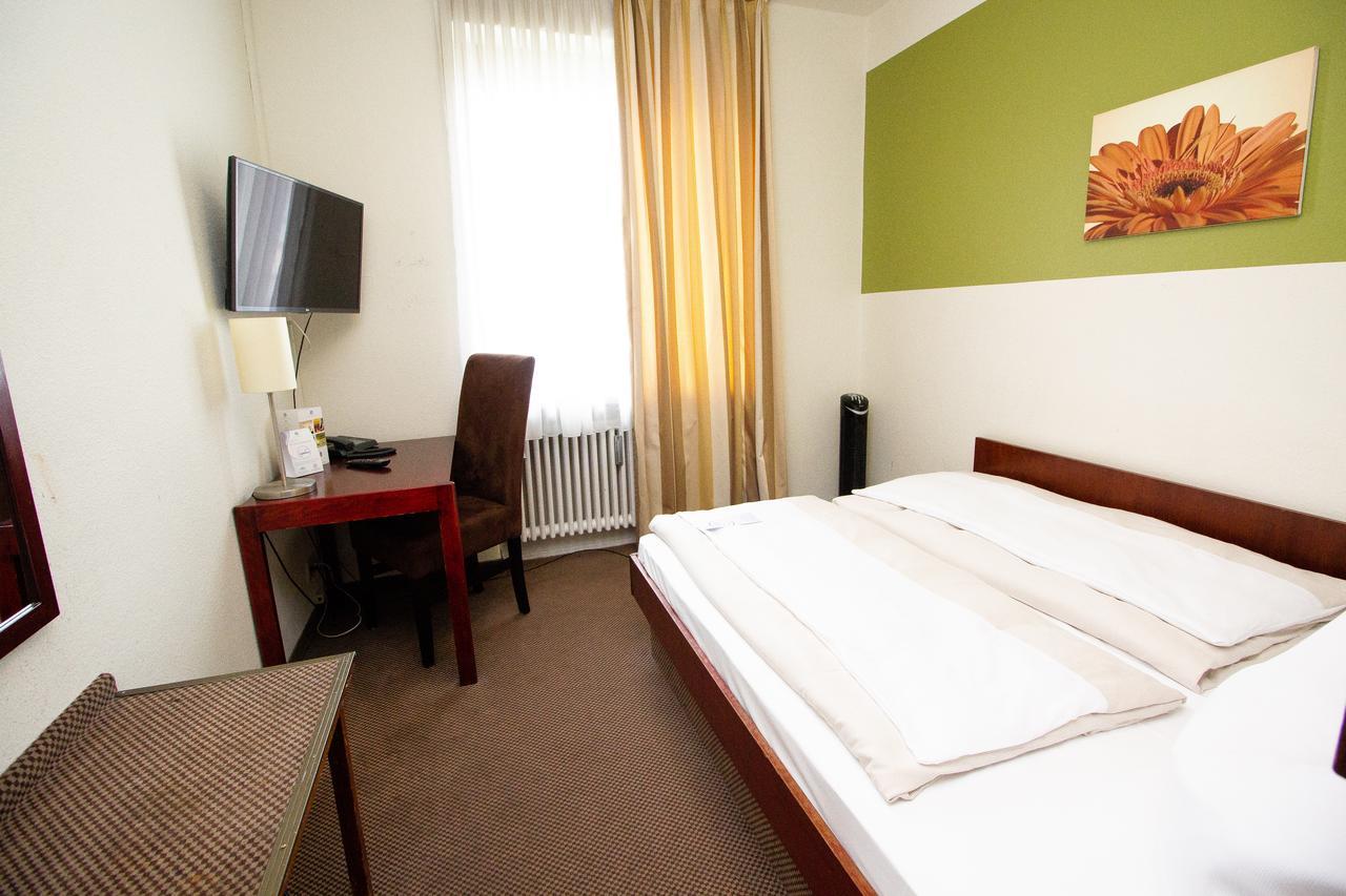 Hotel Dolomit Munich