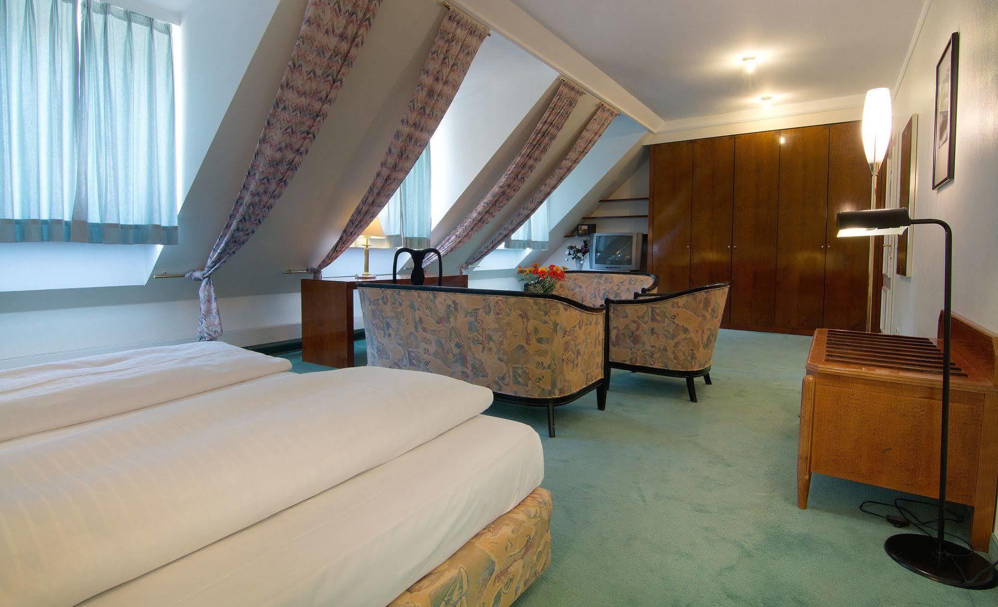 Hotel Deutsches Theater