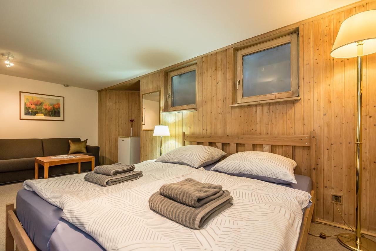 Zeevat Waldperlach Bed & Breakfast Munich