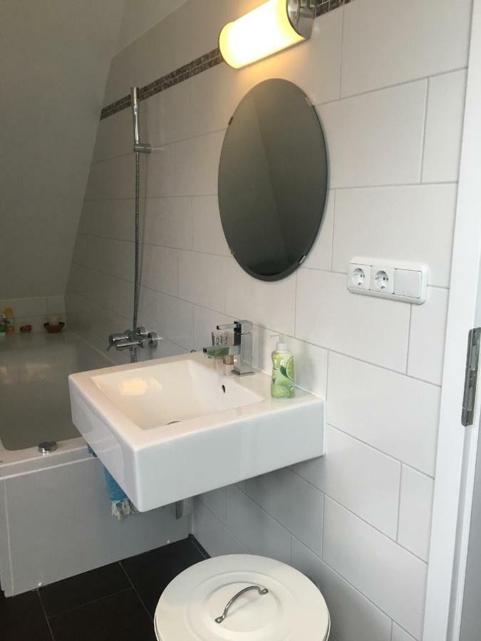 Apartment Helle Und Ruhige Dachgeschosswohnung