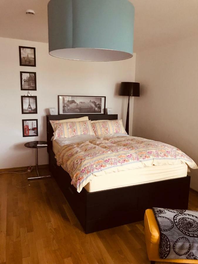 1-zimmer *