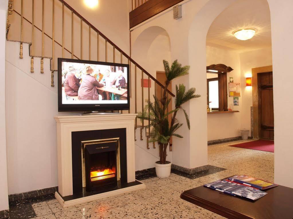 Hotel Schreder 2*